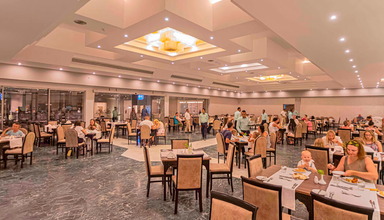 Riviera Plaza Abu Soma