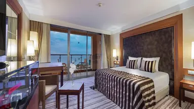 Rixos Sungate