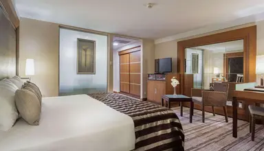 Rixos Sungate