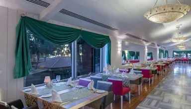 Rixos Sungate