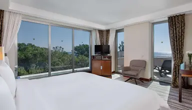 Rixos Sungate