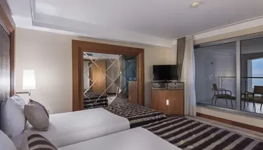 Rixos Sungate