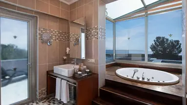 Rixos Sungate