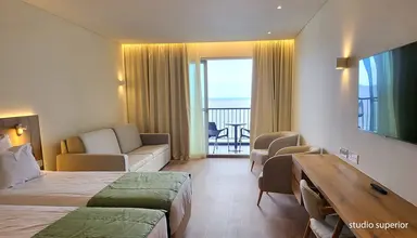 Roca Mar Royal Orchid
