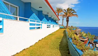 Roca Mar Royal Orchid