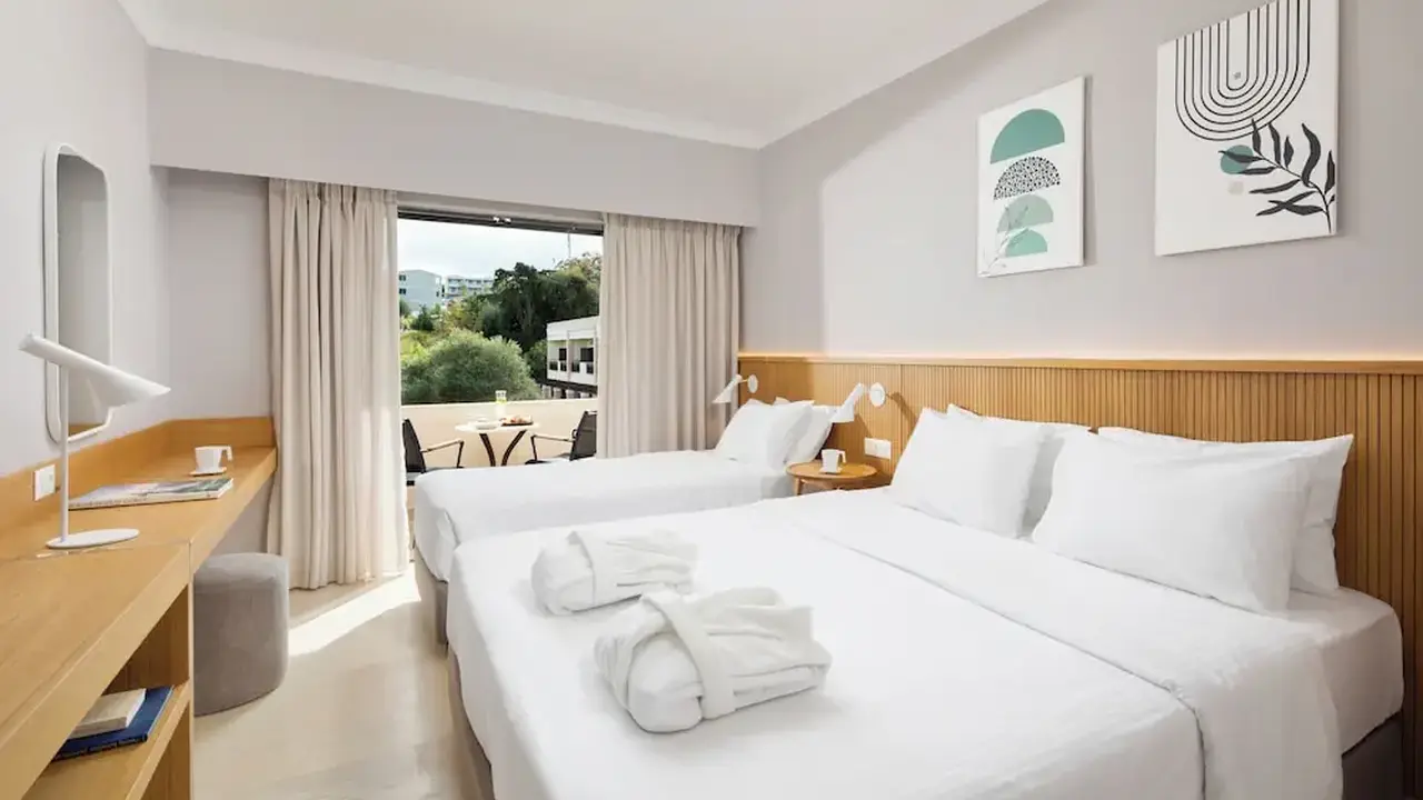 Roda Beach Resort & SPA
