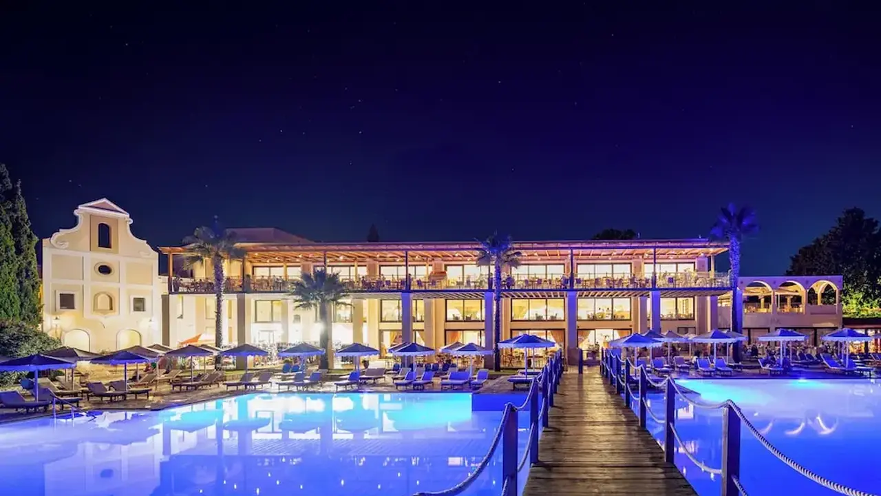 Roda Beach Resort & SPA