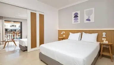 Roda Beach Resort & SPA