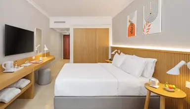 Roda Beach Resort & SPA