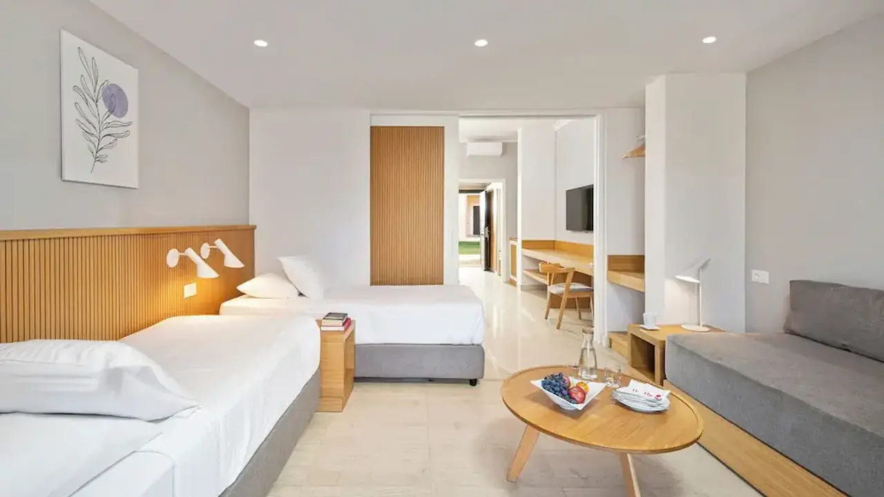 Roda Beach Resort & SPA