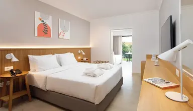 Roda Beach Resort & SPA