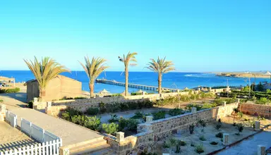 Rohanou Beach Resort & Ecolodge