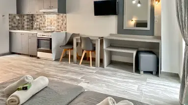 Romanias Apartments