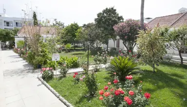 Rose Gardens Holiday Village