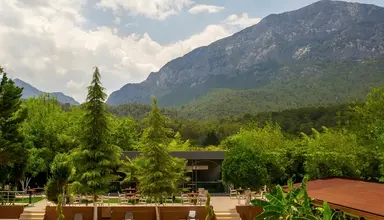 Rose Resort