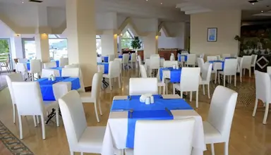 Roseira Beach Resort