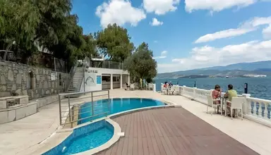 Roseira Beach Resort