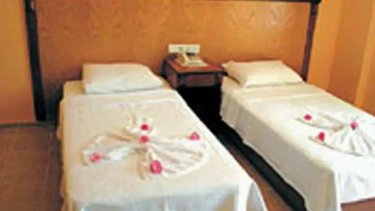 Rosy Suites