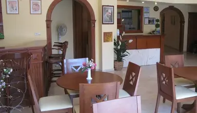Rosy Suites