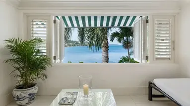 Round Hill & Villas
