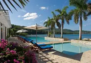Round Hill & Villas