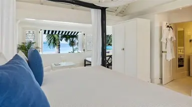 Round Hill & Villas