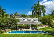 Round Hill & Villas
