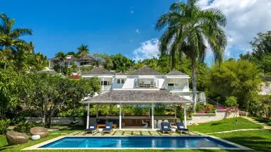 Round Hill & Villas