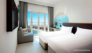 Rove La Mer Beach