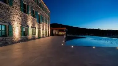 Roxanich Winery & Design
