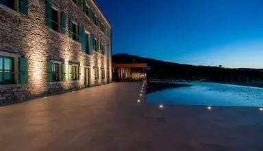 Roxanich Winery & Design