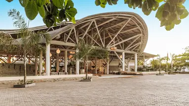 Royal Andilana Resort & Spa