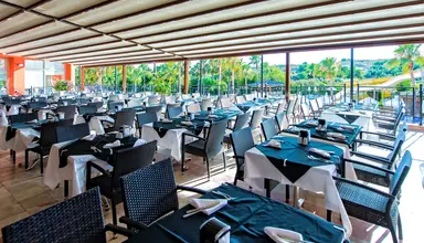 Royal Atlantis Beach
