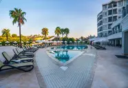 Royal Atlantis Beach