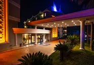 Royal Atlantis Beach