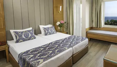 Royal Atlantis Beach