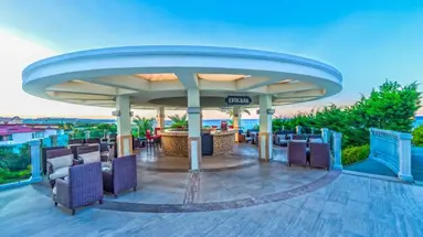 Royal Atlantis Resort & Spa