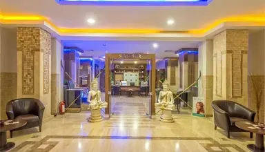 Royal Atlantis Resort & Spa