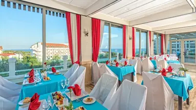 Royal Atlantis Resort & Spa