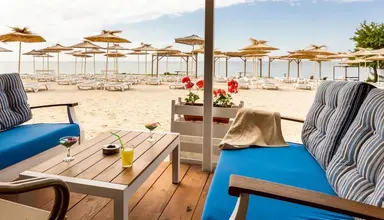 Royal Bay (Kavarna)