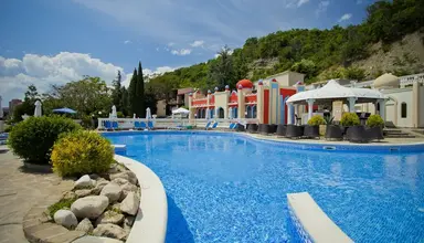 Royal Bay