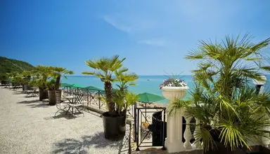 Royal Bay