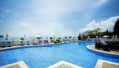 Royal Bay