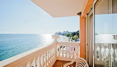 Royal Bay