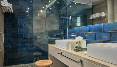 Royal Blue Resort & Spa