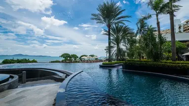 Royal Cliff Beach Terrace
