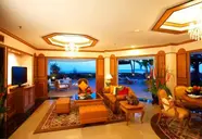 Royal Cliff Beach Terrace