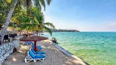 Royal Cliff Beach