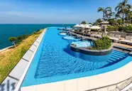 Royal Cliff Beach