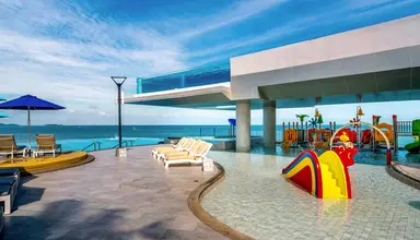 Royal Cliff Beach